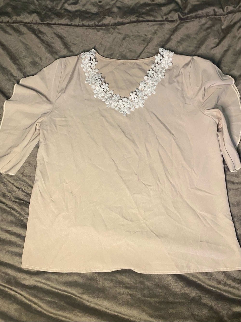 Women's Light Beige Floral Lace V-Neck Blouse